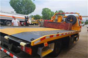 洋县附近拖车电话号码服务